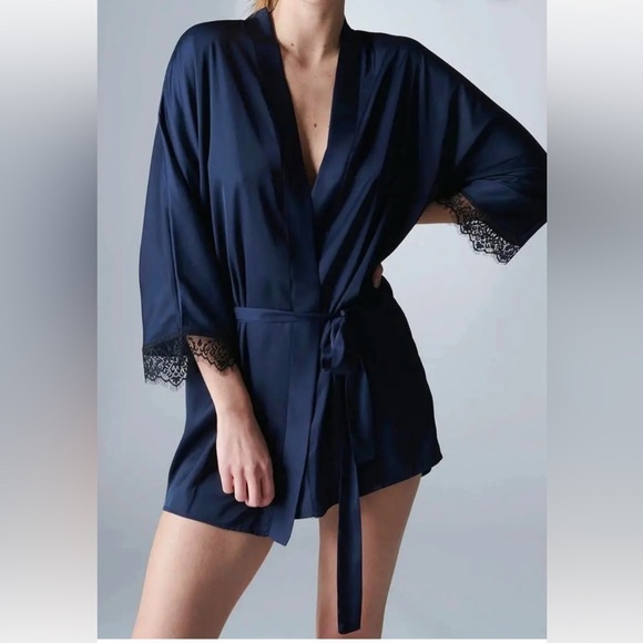 Simone Perele Satin Secrets Kimono Robe Full Moon Large